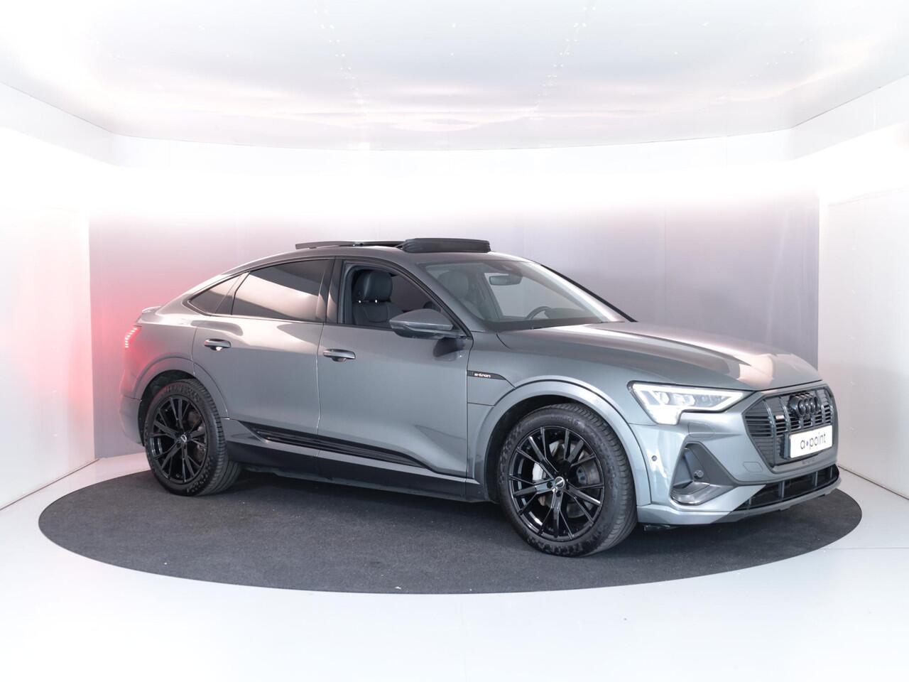Audi e-tron Sportback 55 quattro S edition 95 kWh 408pk | Panoramadak | Afneembare trekhaak | Matrix Led koplampen | Parkeer camera achter