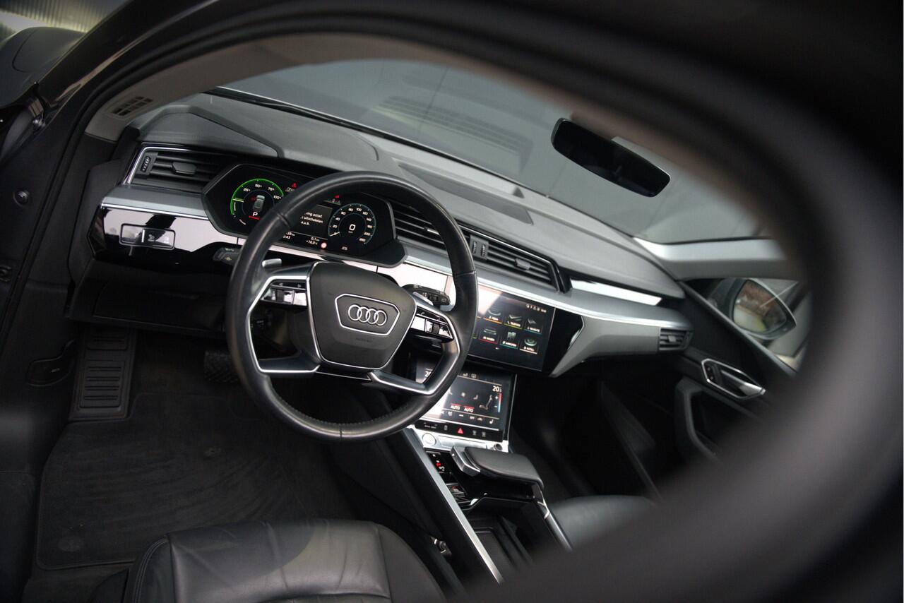 Audi e-tron e-tron 50 quattro Launch edition plus 71 kWh | Black Edition | Panoramadak | Memory Seats | Luchtvering | Adaptive Cruise Control | Keyless | Matrix LED | Leder | Stoelverwarming | NAP |