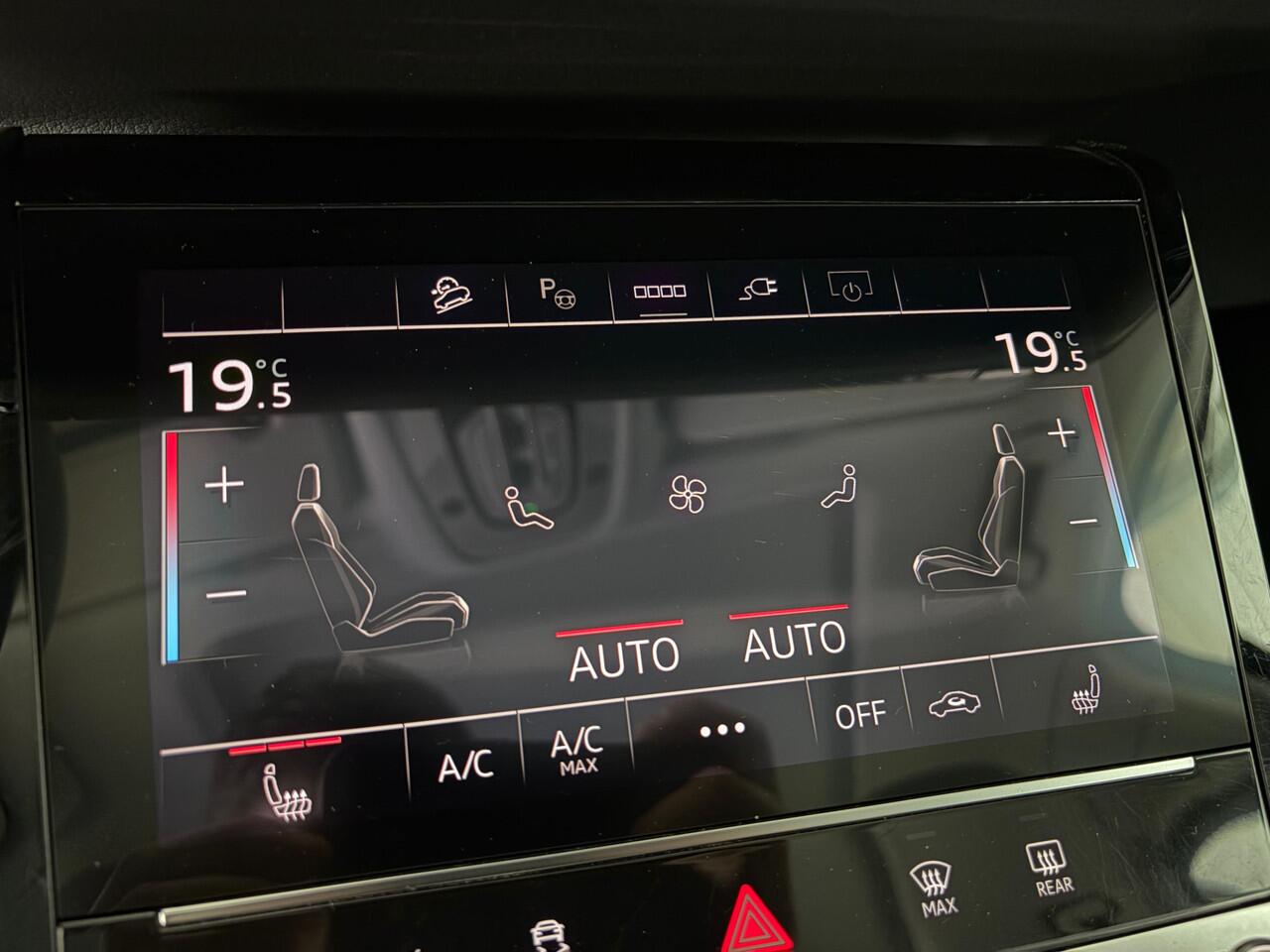 Audi e-tron 55 quattro Business edition Plus 95 kWh | AFN. TREKHAAK 1800kg | SCHUIF-KANTEL | 408 PK |