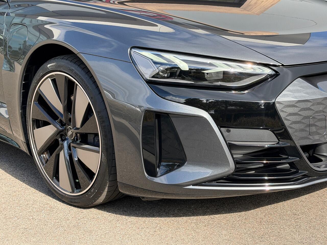 Audi e-tron GT 350kW | Panorama | Alcantara | Camera | Rijklaar incl. garantie