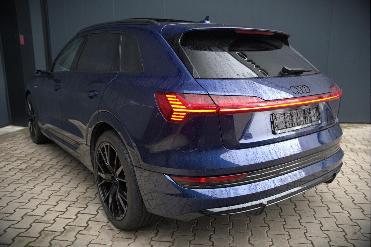 Audi e-tron e-tron 55 quattro advanced Pro Line S 95 kWh | Panoramadak | Bang & Olufsen | Stoelverwarming | Head-Up Display | 360 Camera | Matrix LED | Luchtvering | Memory Seat | Keyless | Elektrisch Verstelbare Stoelen | B&O