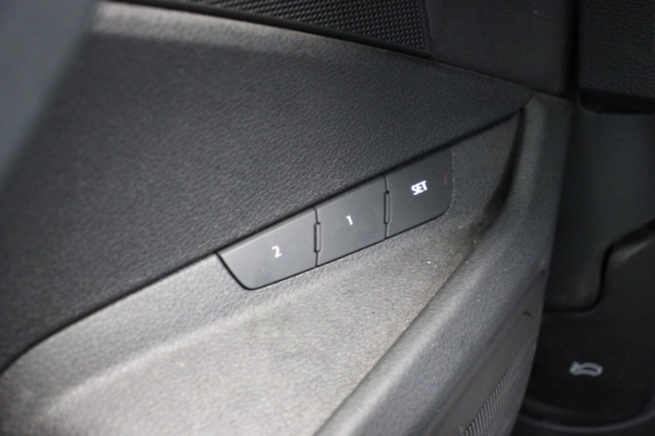 Audi e-tron 50 quattro Business edition 71 kWh - Carplay, Navi, Camera, Cruise, Clima, Momory SOH 88%