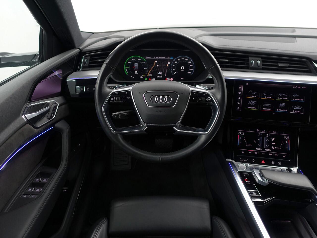 Audi e-tron e-tron 55 quattro advanced 95 kWh- Bang Olufsen, 2x Laadpoort, Camera Spiegels, 360 Camera, Panoramadak