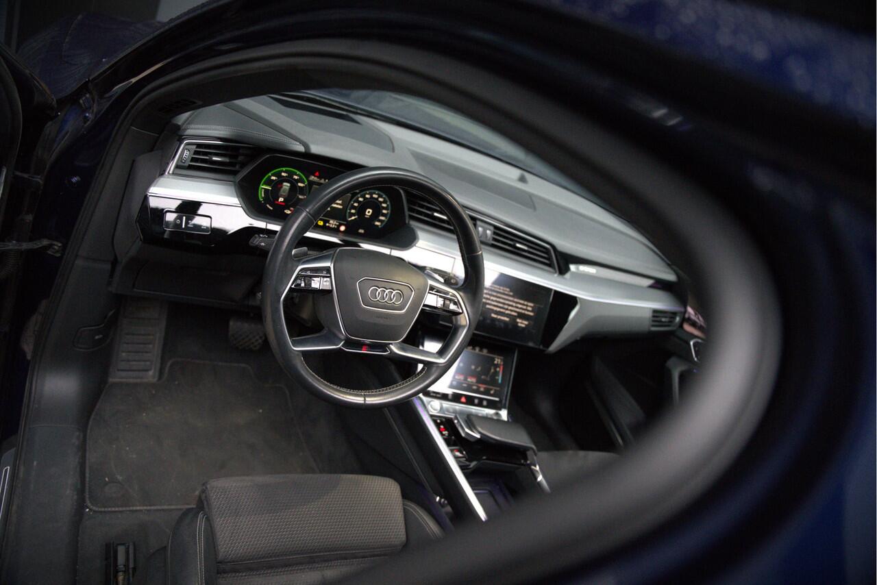Audi e-tron e-tron 55 quattro advanced Pro Line S 95 kWh | Panoramadak | Bang & Olufsen | Stoelverwarming | Head-Up Display | 360 Camera | Matrix LED | Luchtvering | Memory Seat | Keyless | Elektrisch Verstelbare Stoelen | B&O