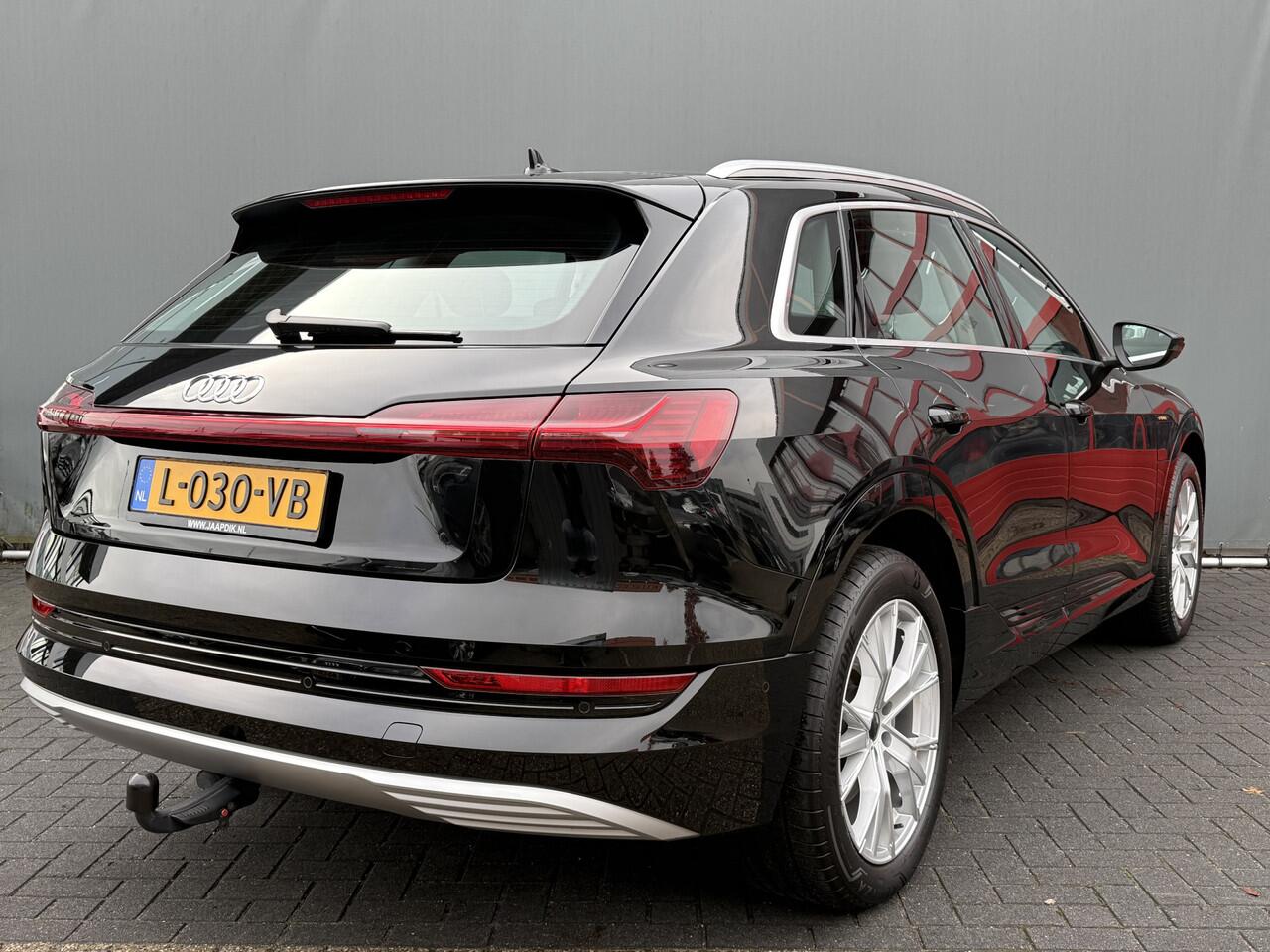Audi e-tron BWJ 2021 55 quattro 408 PK Business edition 95 kWh TREKHAAK | FULL LED | ADAPTIVE CRUISE | ELEKTR STOELEN | ELEKTR ACHTERKLEP | BLUETOOTH | PDC | LMV