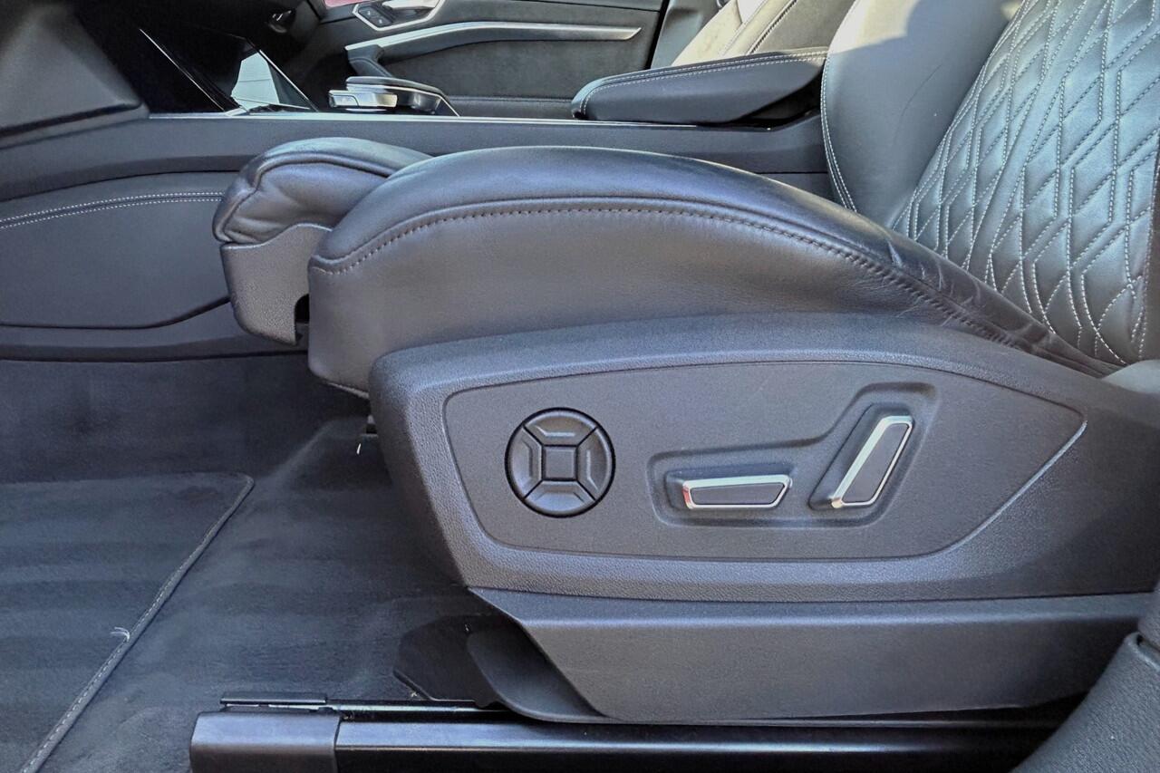 Audi e-tron Sportback 55 quattro S-Line 95 kWh RS stoelen PANO B&O 23" 54790KM!