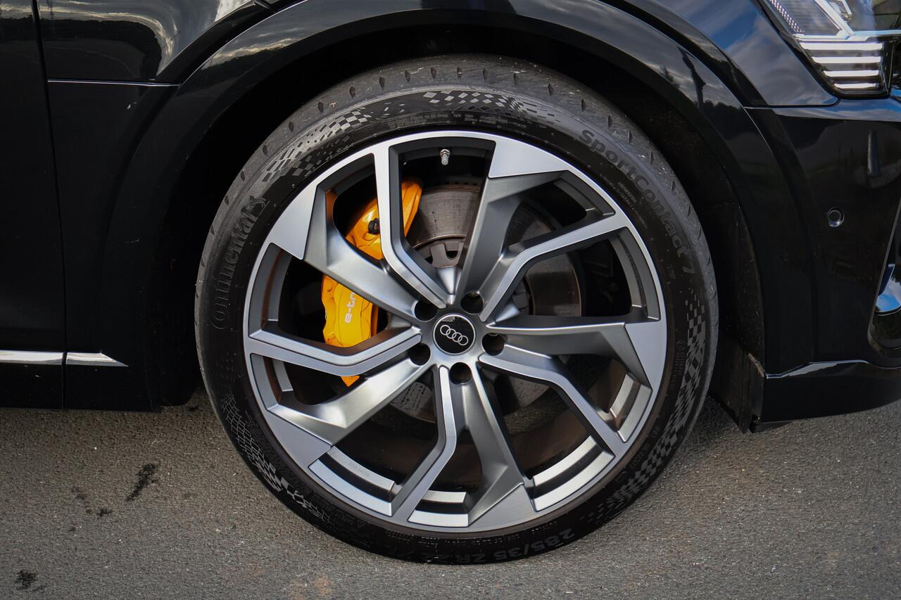 Audi e-tron Sportback 55 quattro 95 kWh | NETTO BIJTELLING SLECHTS ¤ 472,- | RS-STOELEN | ADAPTIVE CRUISE | 22" | B&O SURROUND | PANORAMADAK | VIRTUAL MIRRORS | STUURWIELVERWARMING | TREKHAAK| HEAD-UP DISPLAY | STOELVERWARMING V+A | LUCHTVERING | CARPLAY | DUBBE GLAS