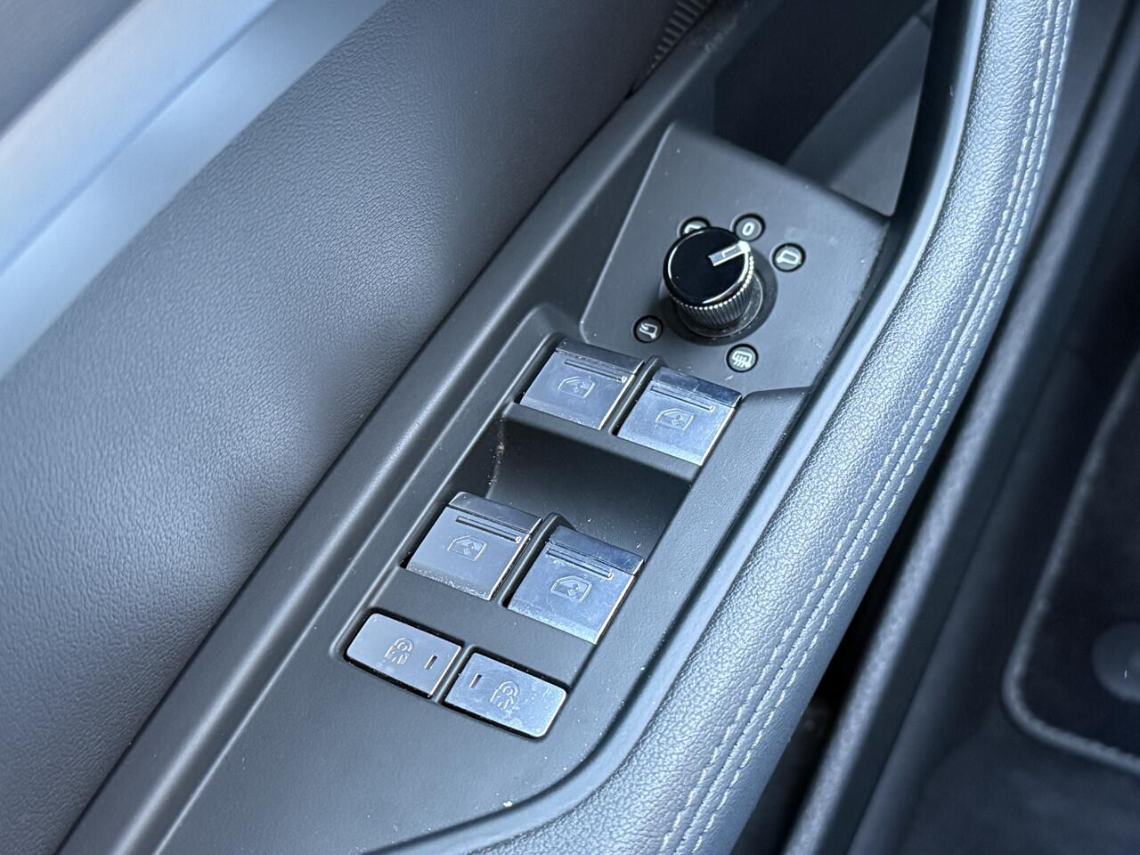 Audi e-tron BWJ 2020 e-tron 50 313 PK quattro Launch edition plus 71 kWh PANODAK | STOELVERW. | FULL LED | LEER | ADAPTIVE CRUISE | ELEKTR. STOELEN | ELEKTR. ACHTERKLEP NAVI | CLIMA | LMV | PDC