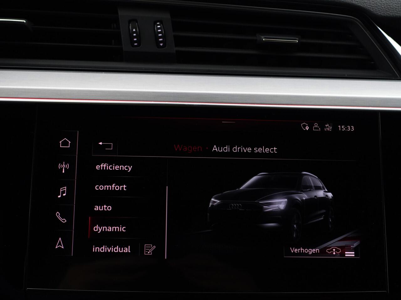 Audi e-tron e-tron 55 quattro advanced 95 kWh- Panoramadak, CarPlay, Ada Cruise, Sfeerverlichting, Camera, Memory, Design Leder Interieur