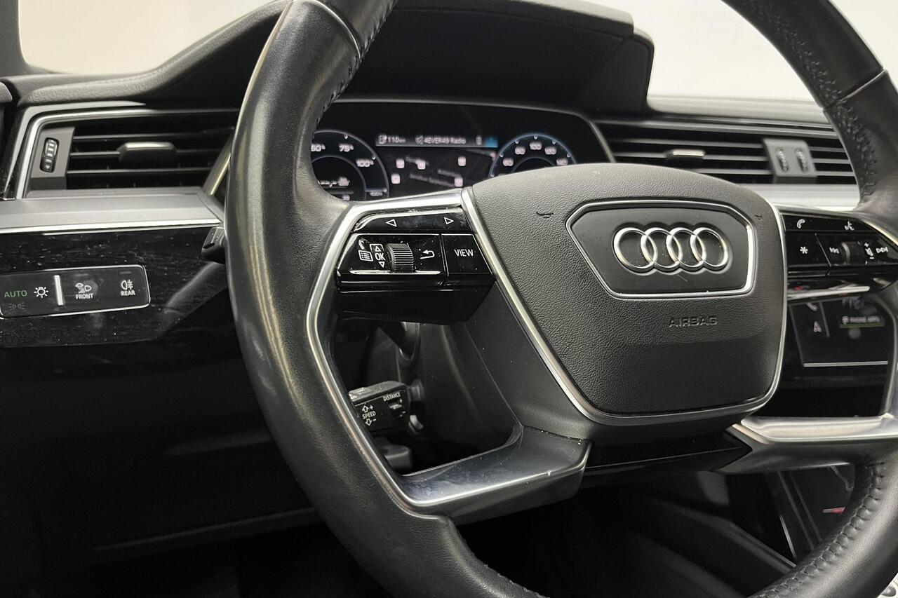 Audi e-tron 50 quattro Black edition | Blackpack | Panoramadak | 1e eigenaar |