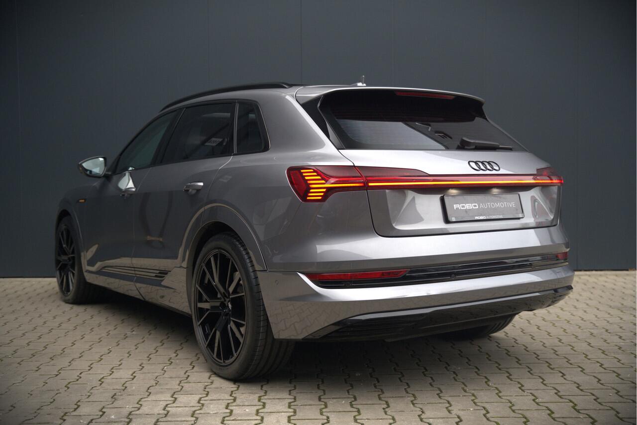 Audi e-tron e-tron 50 quattro Launch edition plus 71 kWh | Black Edition | Panoramadak | Memory Seats | Luchtvering | Adaptive Cruise Control | Keyless | Matrix LED | Leder | Stoelverwarming | NAP |
