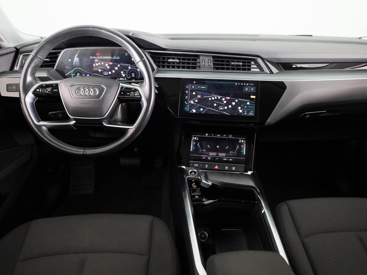 Audi e-tron 50 quattro edition 71 kWh 313 pk | SoH 99% | Navigatie | Trekhaak (afneembaar) | Parkeersensoren | Luchtvering |