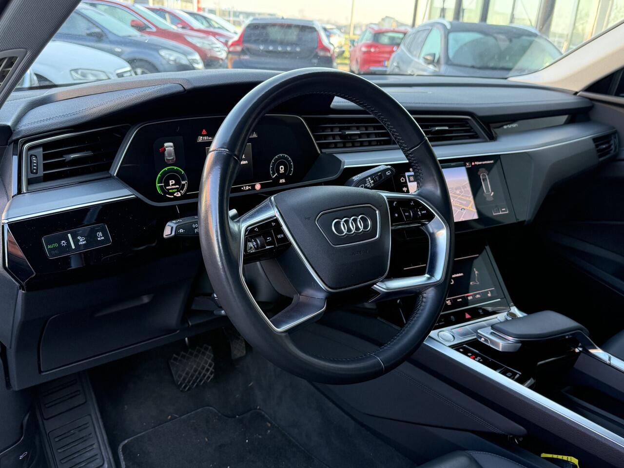 Audi e-tron BWJ 2020 e-tron 50 313 PK quattro Launch edition plus 71 kWh PANODAK | STOELVERW. | FULL LED | LEER | ADAPTIVE CRUISE | ELEKTR. STOELEN | ELEKTR. ACHTERKLEP NAVI | CLIMA | LMV | PDC