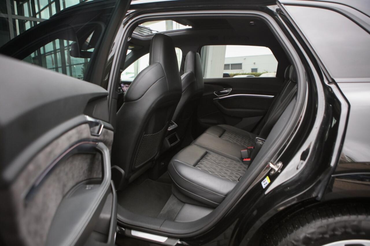 Audi e-tron e-tron 55 | Pano | B&O | Schaalstoelen |