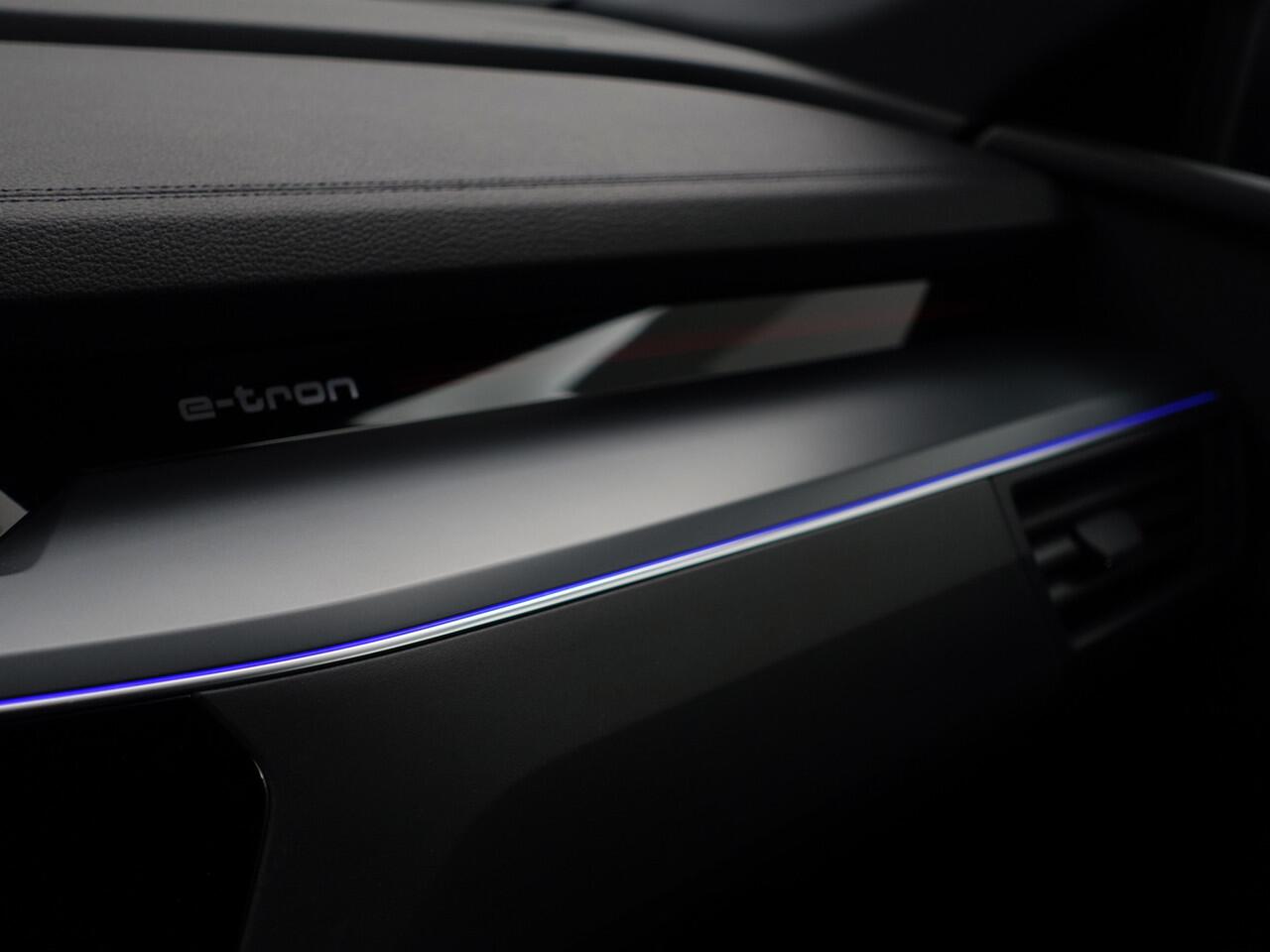 Audi e-tron 55 quattro Business edition Plus 95 kWh 2x Laadpoort, Panoramadak, Memory, Carplay, Leder Sport Interieur, Sfeerverlichting