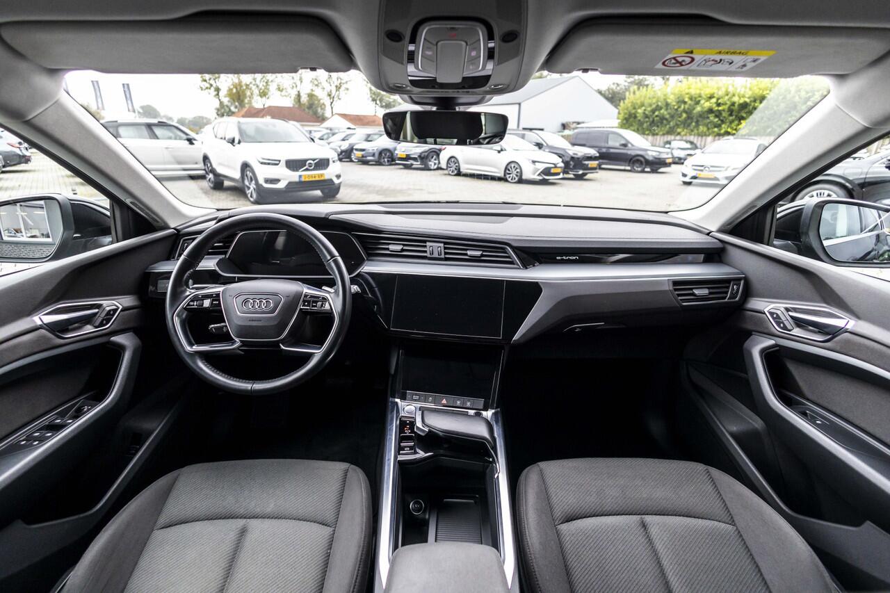 Audi e-tron 50 quattro edition 71 kWh | NL Auto | Trekhaak