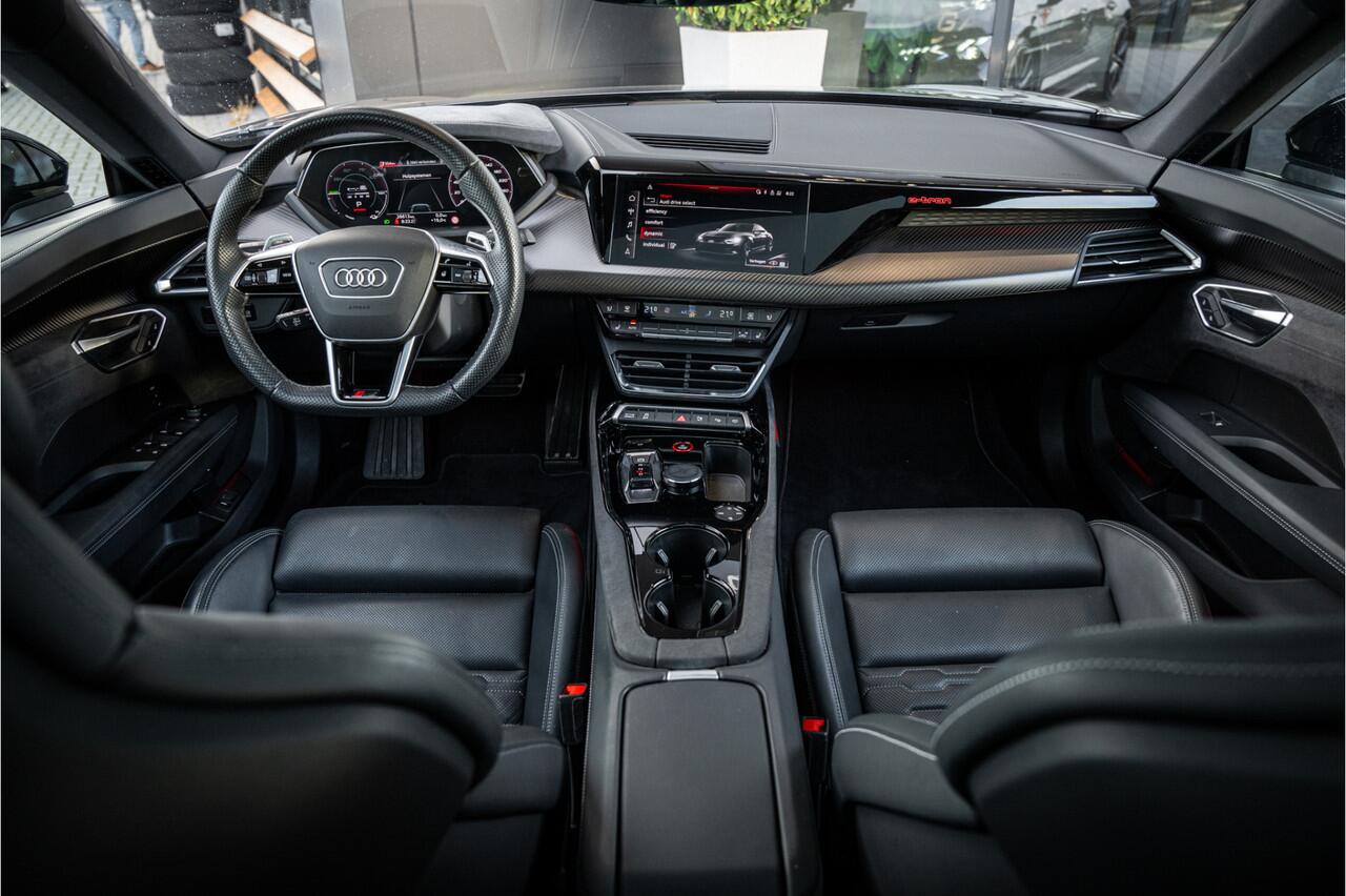 Audi e-tron GT RS 93 kWh - Panorama | Luchtv. | Carbon | Massage | Stoelkoeling |
