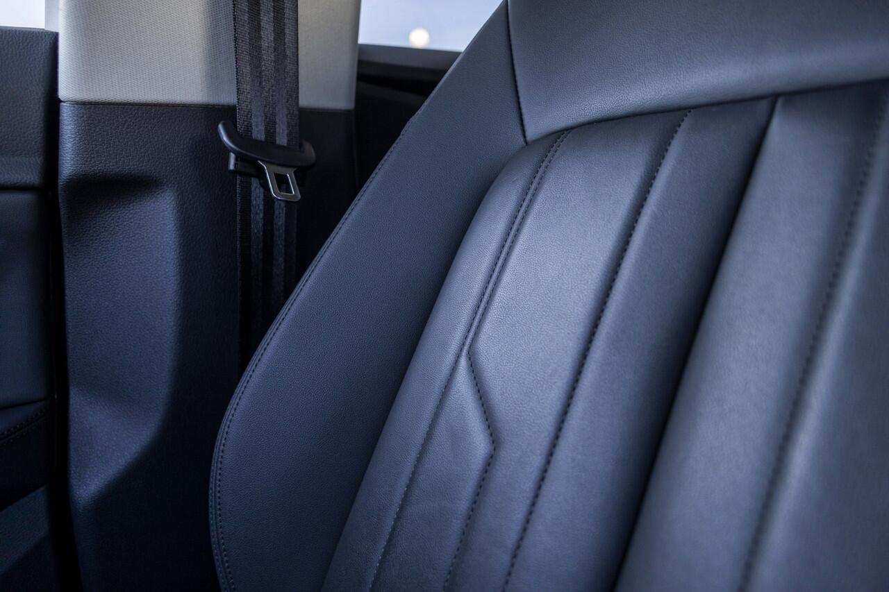 Audi e-tron e-tron 50 quattro Launch edition plus 71 kWh | Pano | NL Auto