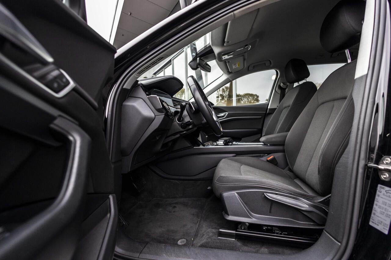 Audi e-tron 50 quattro edition 71 kWh | NL Auto | Trekhaak