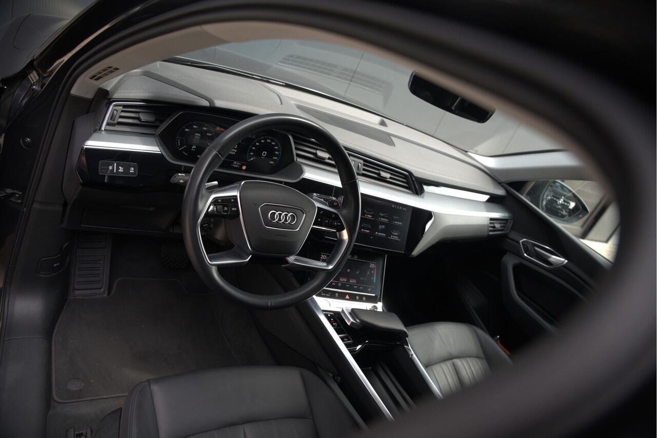 Audi e-tron 50 quattro Business edition Plus 71 kWh | Black Edition | Panoramadak | Camera | Memory Seats | Luchtvering | Adaptive Cruise Control | Keyless | Matrix LED | Leder | Stoelverwarming | NAP |