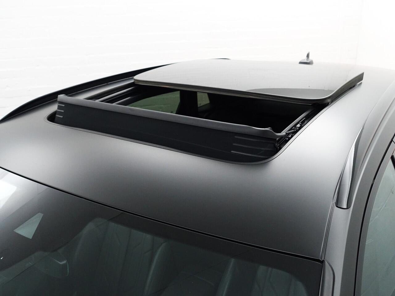 Audi e-tron e-tron 55 quattro advanced 95 kWh- Bang Olufsen, 2x Laadpoort, Camera Spiegels, 360 Camera, Panoramadak