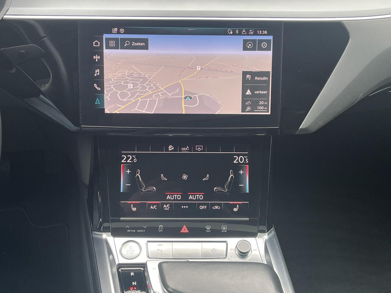 Audi e-tron e-tron 50 quattro Launch edition plus 71 kWh ACC Panoramadak Lederen bekleding