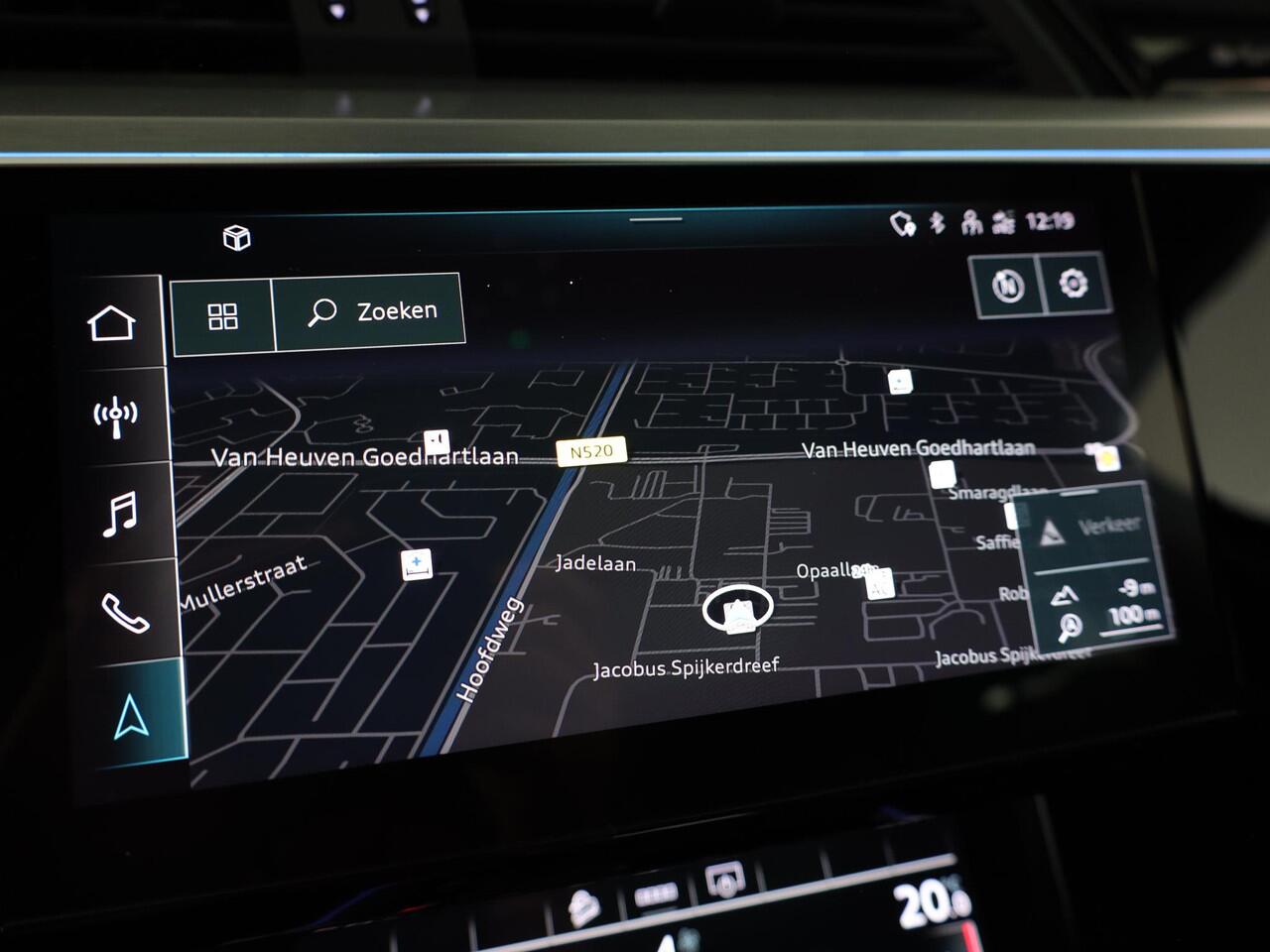 Audi e-tron Sportback 55 quattro S edition 95 kWh 408pk | Panoramadak | Afneembare trekhaak | Matrix Led koplampen | Parkeer camera achter