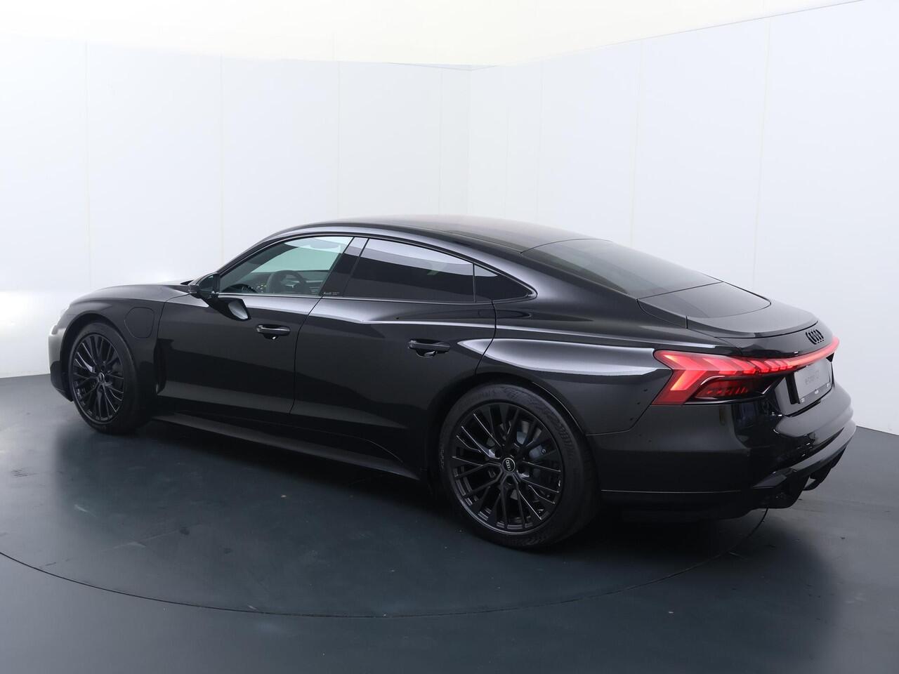 Audi e-tron GT quattro 97 kWh 370 kW / 503 PK