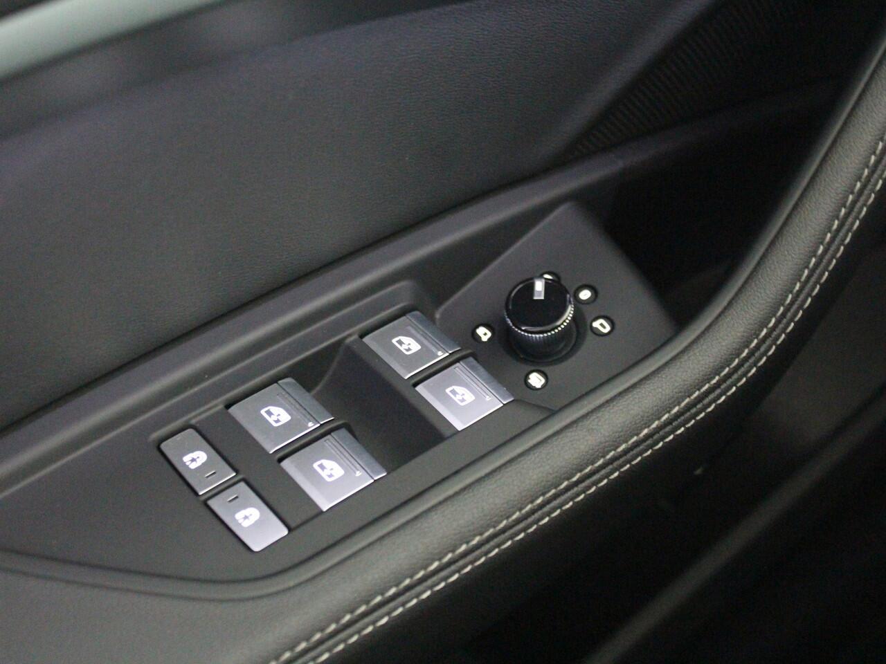 Audi e-tron 55 quattro Advanced edition Plus 95 kWh | 93% SoH | Panoramadak | Camera | Leder |*