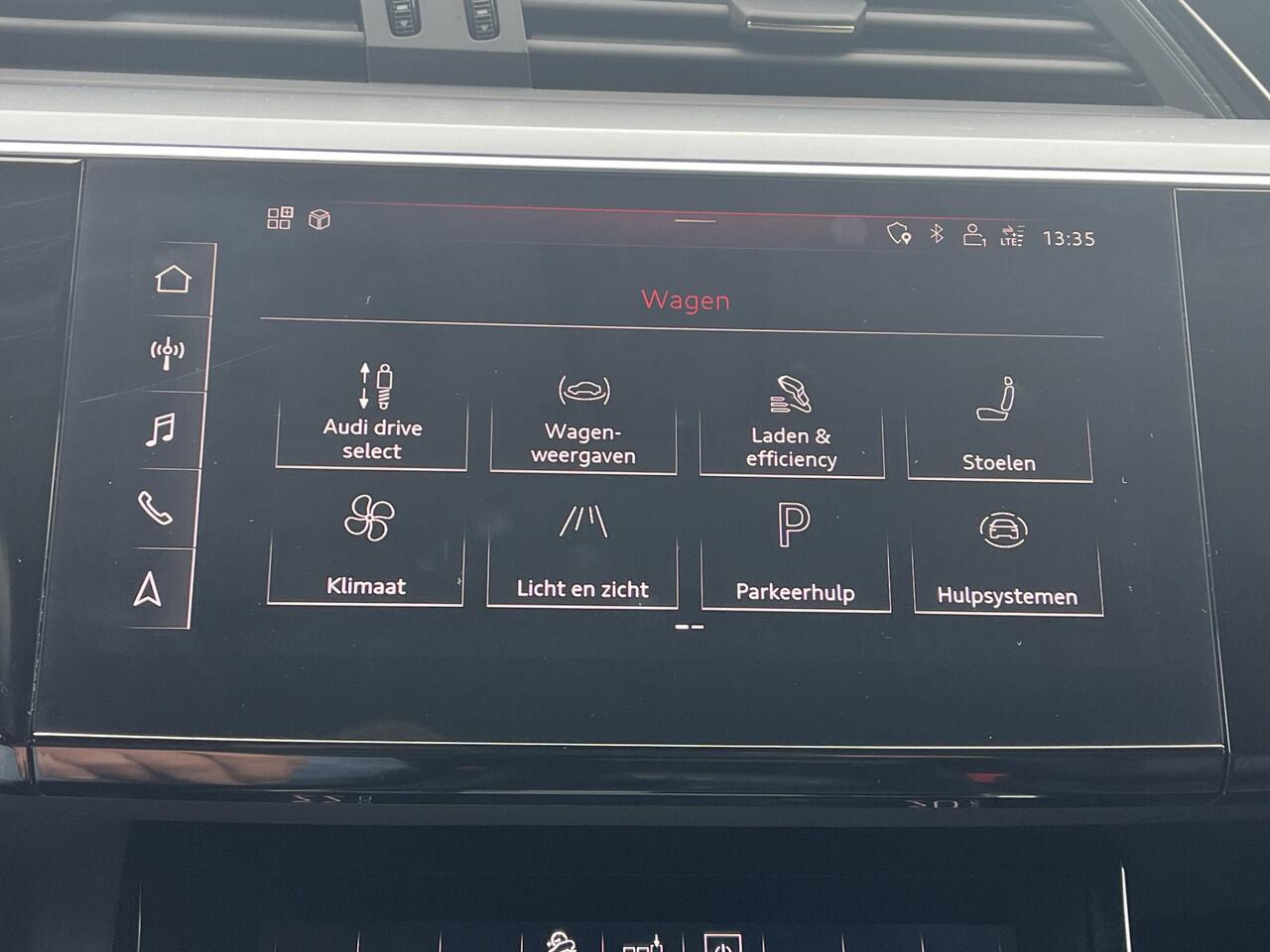 Audi e-tron e-tron 50 quattro Launch edition plus 71 kWh ACC Panoramadak Lederen bekleding