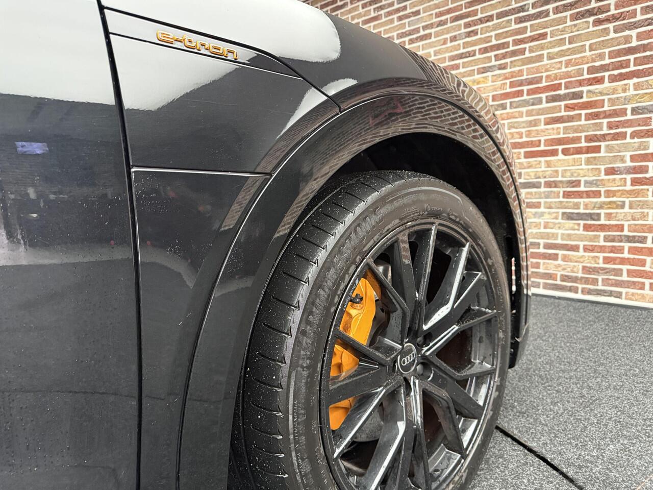 Audi e-tron 55 quattro S edition 95 kWh Virtual Adaptive Cruise