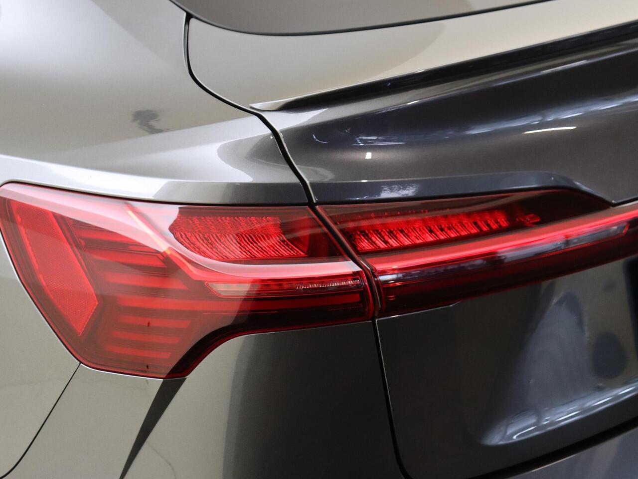 Audi e-tron Sportback 50 quattro S edition 71 kWh | Panoramadak | Luchtvering | 360 camera | Bang & Olufsen | LED matrix verlichting | Keyless | Stoelverwarming |