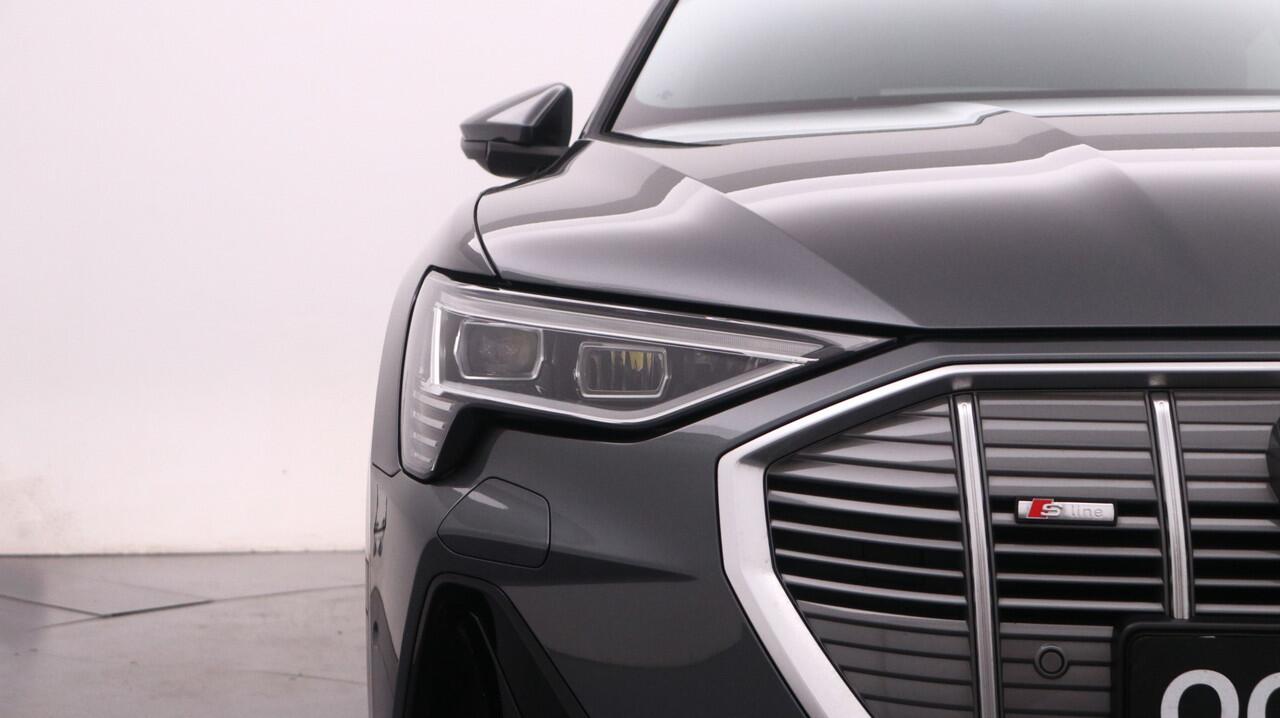 Audi e-tron Sportback 55 quattro S edition 95 kWh | Panorama dak | 22" LMV | B&O |