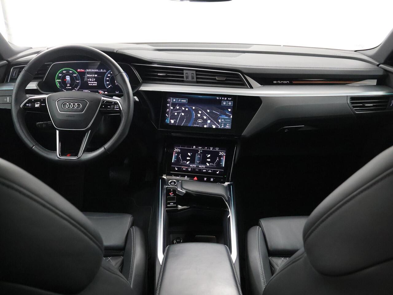 Audi e-tron Sportback 55 quattro S Line 95 kWh | SOH 97,6% | Panoramadak | Digitaal Dashboard | Sportstoelen Ele.verstelbaar + Geheugen | HUD | 360 Camera | DAB | Adaptieve Cruise Control | Ele. kofferdeksel |