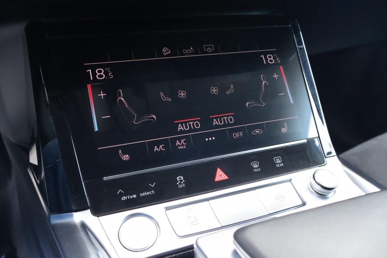 Audi e-tron 50 quattro edition | LED | Navigatie | Camera | ACC