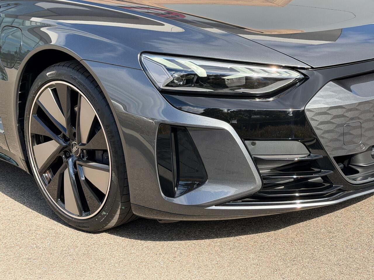 Audi e-tron GT 350kW | Panorama | Alcantara | Camera | Rijklaar incl. garantie