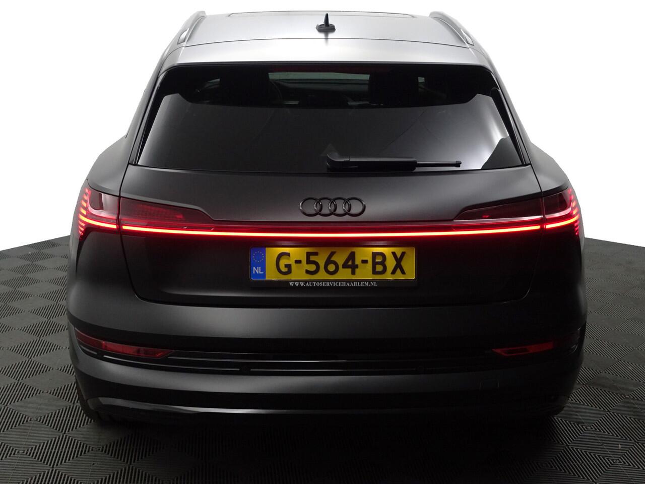 Audi e-tron e-tron 55 quattro advanced 95 kWh- Bang Olufsen, 2x Laadpoort, Camera Spiegels, 360 Camera, Panoramadak