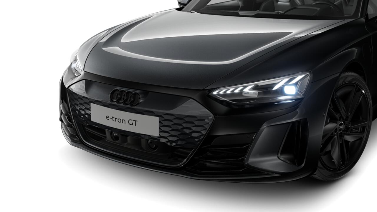 Audi e-tron GT quattro S e-tron GT 97kWh 592 2AT Automaat | Velgen, gegoten lichtmetaal 21" "5-dubbelspaak-Konkavmodule"-design | Optiekpakket zwart plus | Matrix-ledkoplampen met dynamische knipperlichten | Sportstoelen pro voorin | Designpakket rood