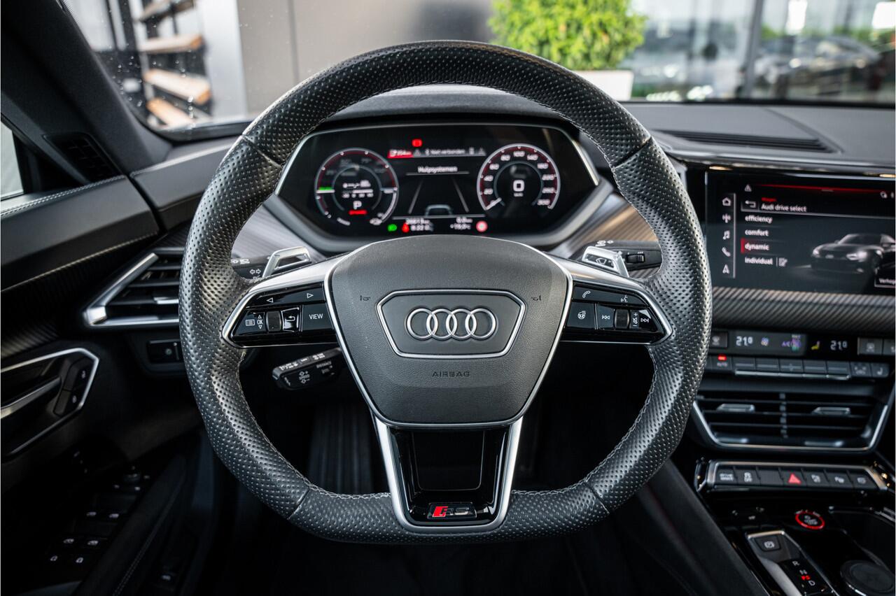 Audi e-tron GT RS 93 kWh - Panorama | Luchtv. | Carbon | Massage | Stoelkoeling |