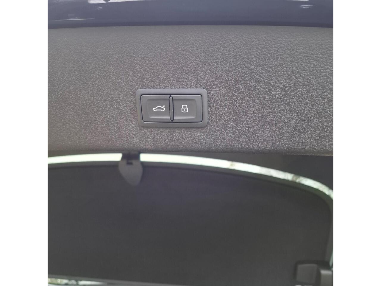 Audi e-tron Sportback 55 quattro S edition 95 kWh Black edition