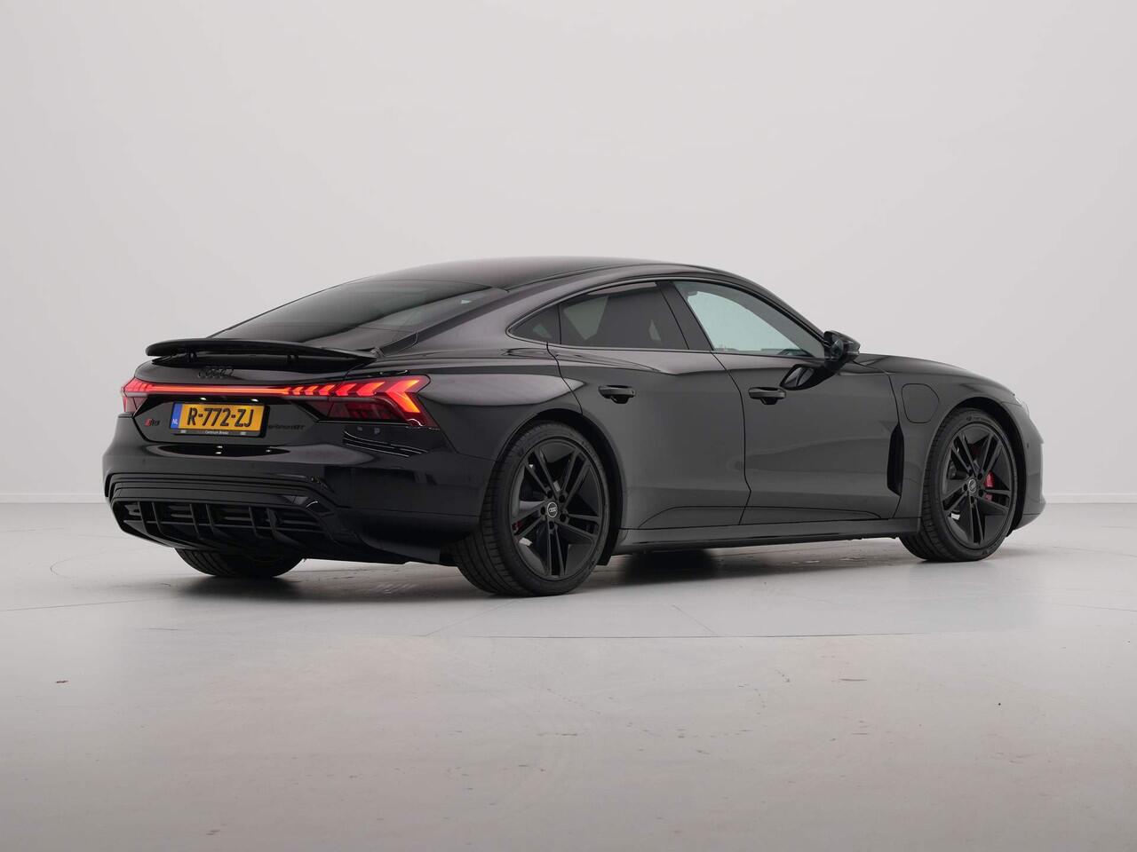 Audi e-tron GT RS 93 kWh 600pk Panorama Camera Stoelventilatie Bang & Olufsen 34