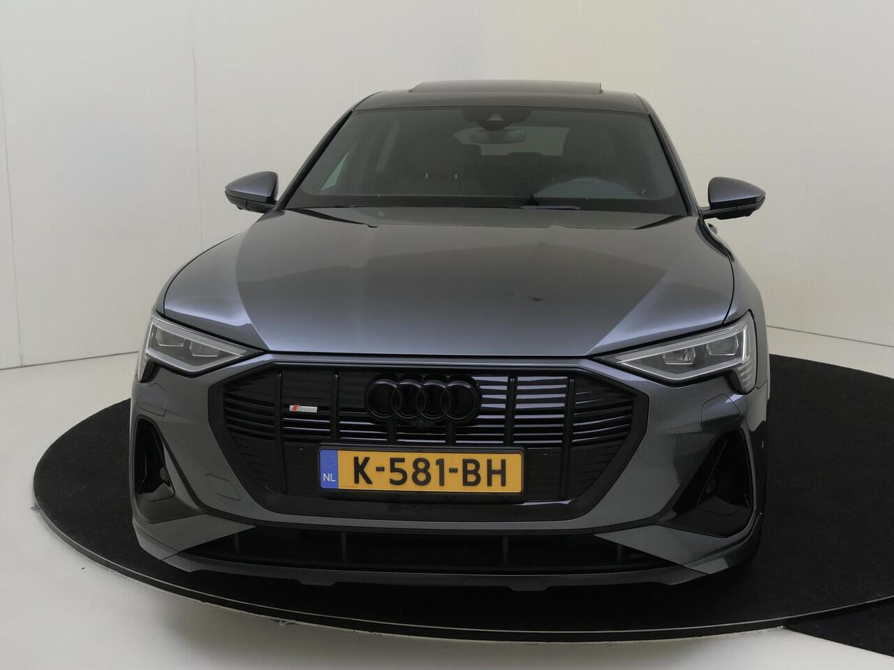 Audi e-tron Sportback 50 quattro S edition 71 kWh | Panoramadak | Luchtvering | 360 camera | Bang & Olufsen | LED matrix verlichting | Keyless | Stoelverwarming |