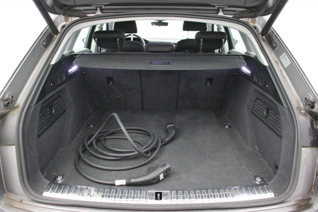 Audi e-tron 50 quattro Business edition 71 kWh - Carplay, Navi, Camera, Cruise, Clima, Momory SOH 88%