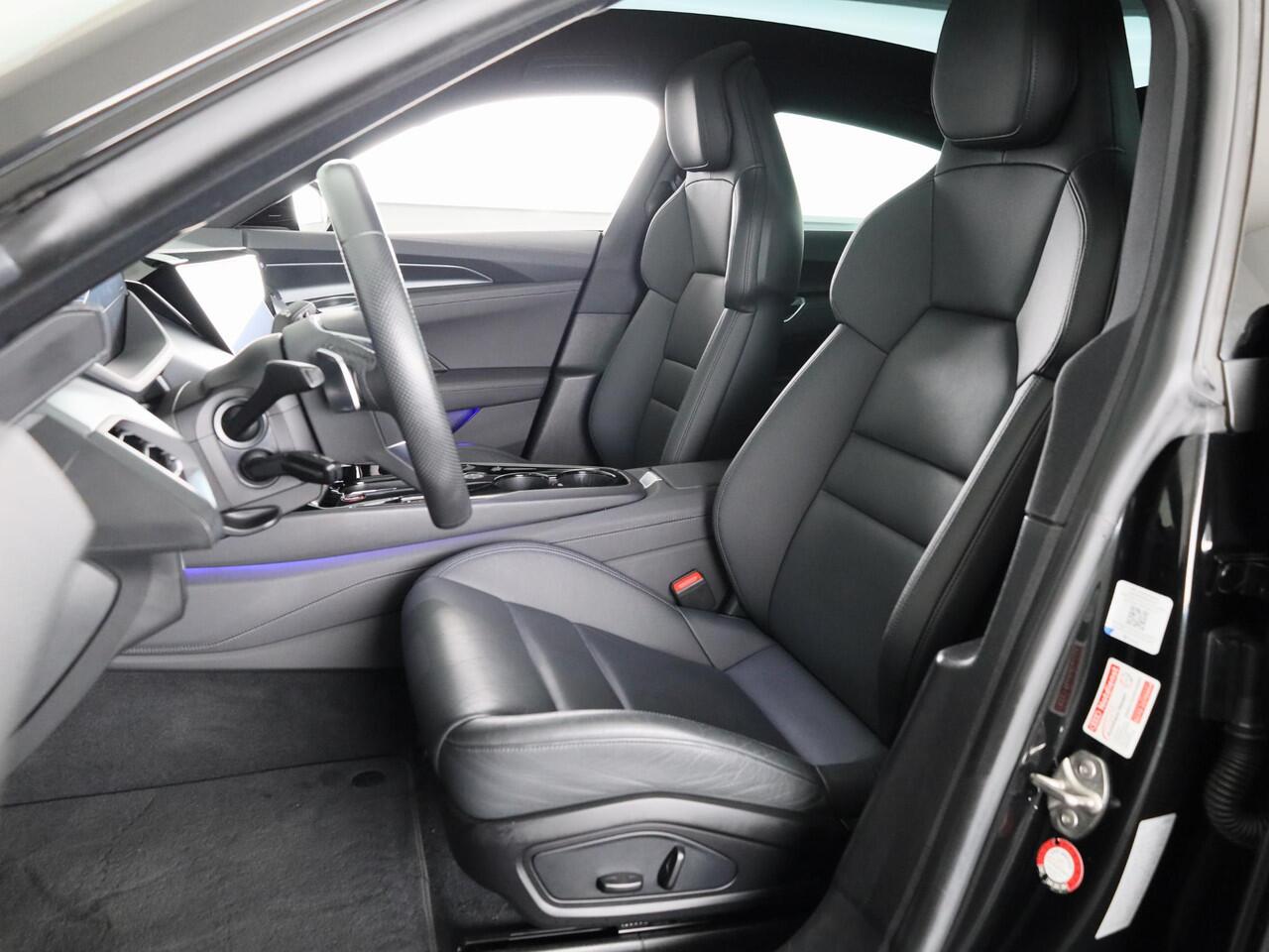 Audi e-tron GT 93 kWh 476pk | Panoramadak | Adaptieve cruise controle | Verwarmbare voorstoelen| 20 inch lichtmetalen velgen