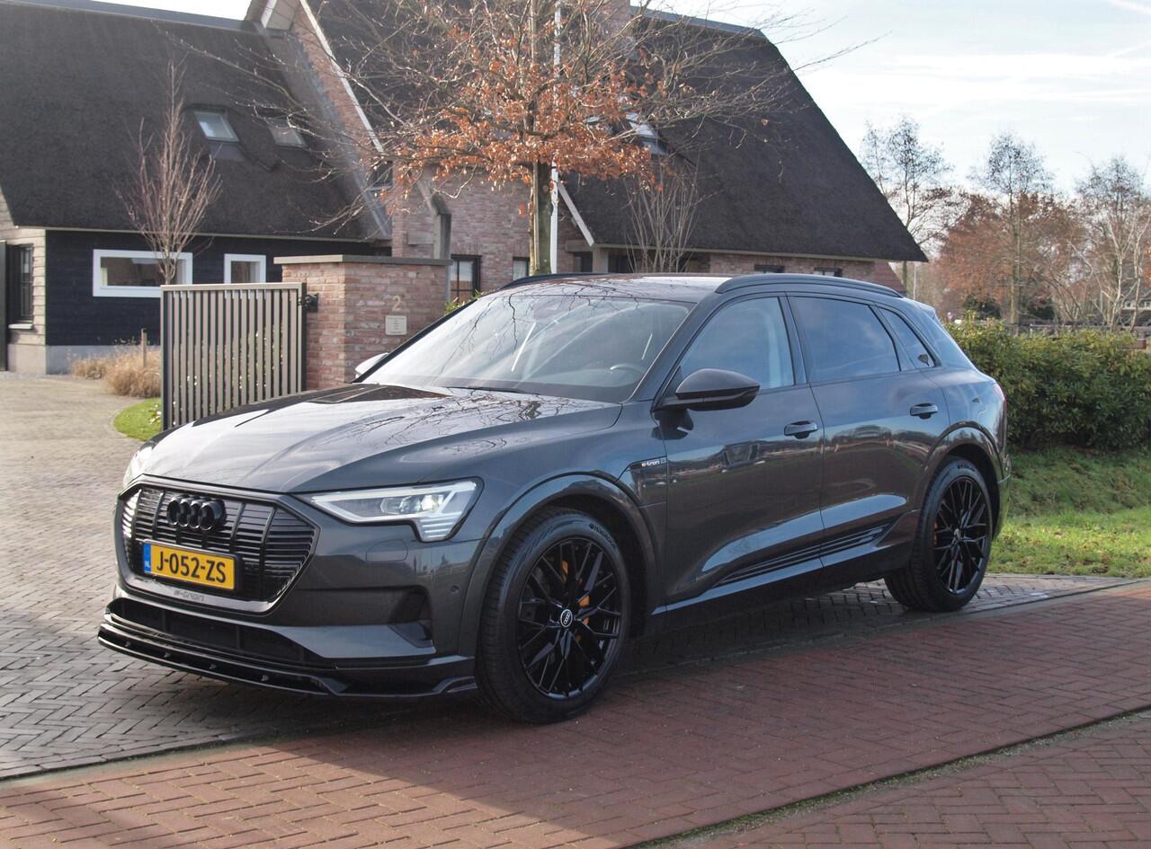 Audi e-tron 55 quattro Business edition 95 kWh | SOH 95% | 21 Inch | Camera | Apple Carplay | Sfeerverlichting | Stoelmemory |