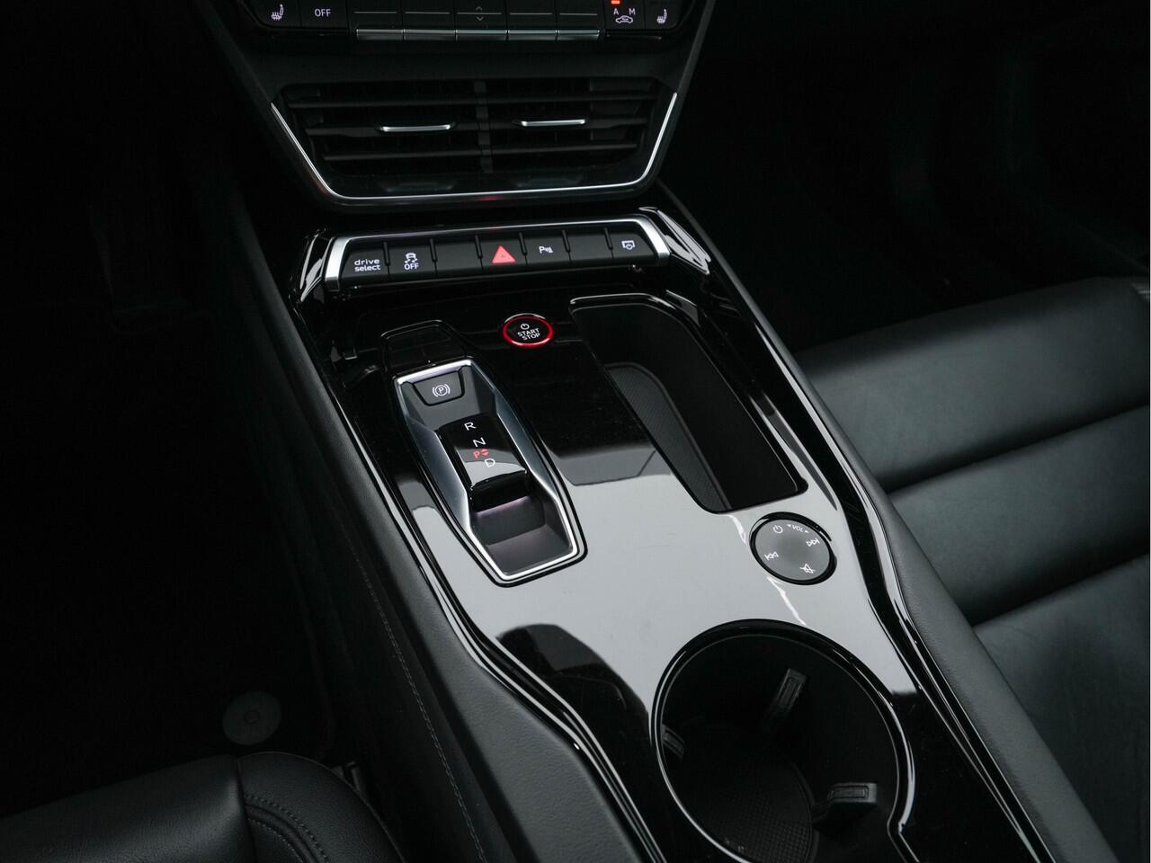 Audi e-tron GT 93 kWh Quattro [ 3-Fase ] {SOH-93%} (INCL-BTW) *PANO | FULL-LED | LUXURY-LEATHER | AUDI-SOUNDSYSTEM | DIGI-COCKPIT | NAVI-FULLMAP | HEATED-SPORTSEATS | TOP-VIEW | DAB | KEYLESS | LANE-ASSIST | SHIFT-PADDLES | PRIVACY-GLASS | 20