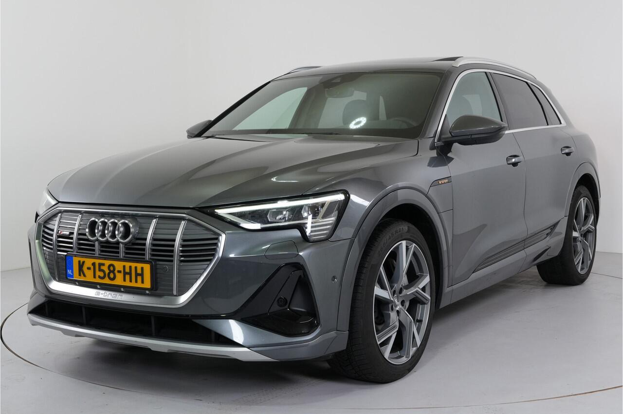 Audi e-tron 55 quattro S edition 95 kWh S-Line | Trekhaak | Pano | Leder | Trekhaak | Camera | Premium Audio |