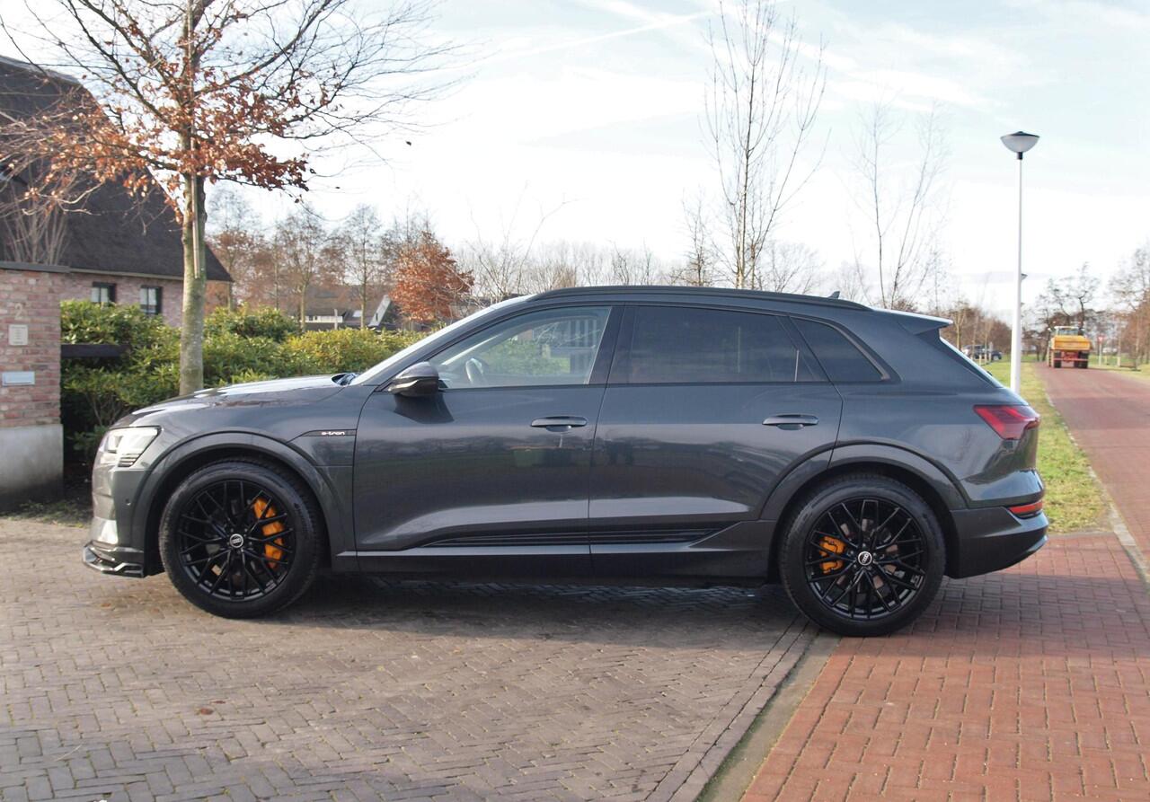 Audi e-tron 55 quattro Business edition 95 kWh | SOH 95% | 21 Inch | Camera | Apple Carplay | Sfeerverlichting | Stoelmemory |