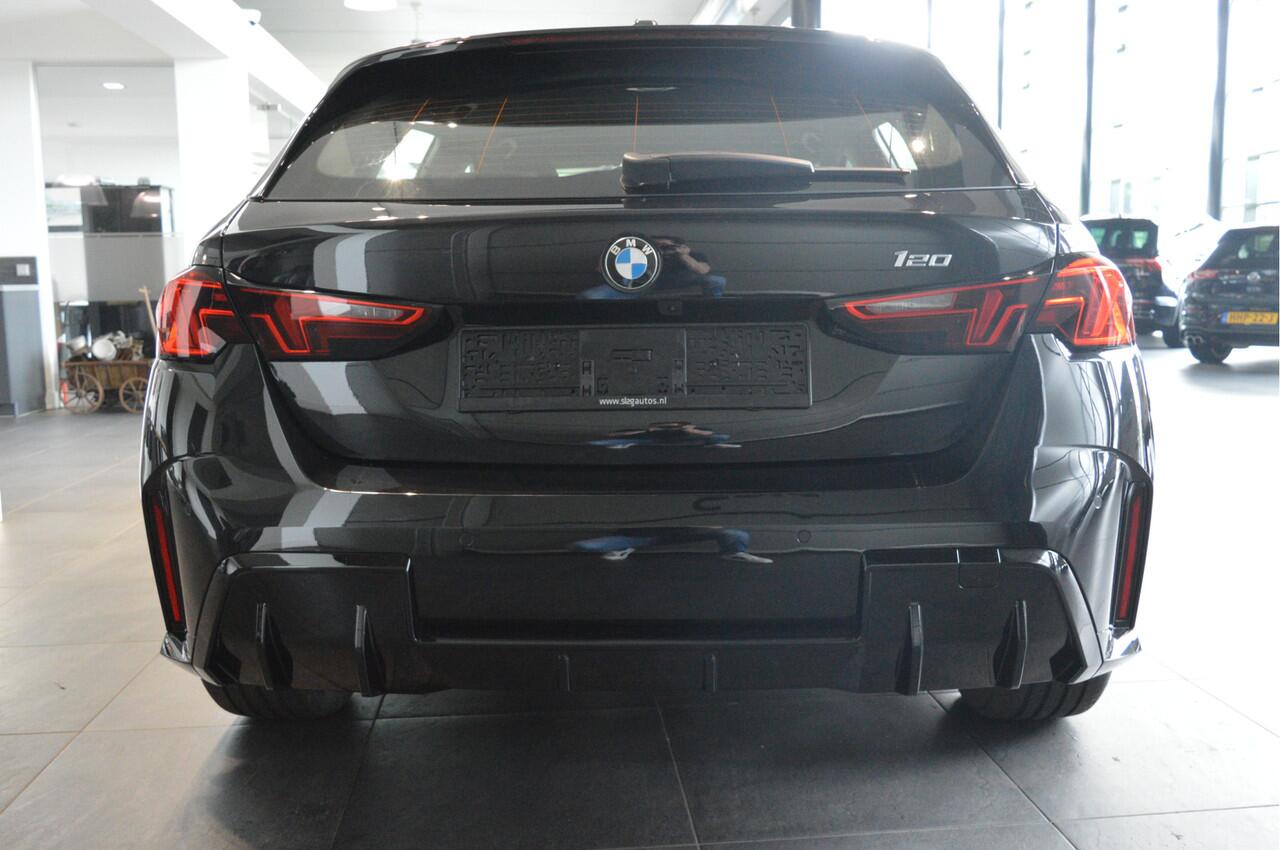 BMW 1-SERIE 120 M Sport navi camera led cruise 18 inch nieuw model !!