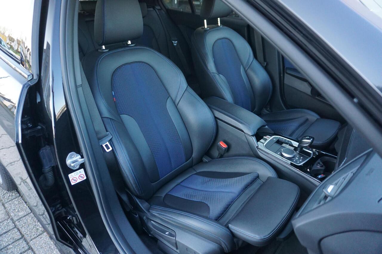 BMW 1-SERIE 118i High Executive | M Sport | Carplay | HIFI